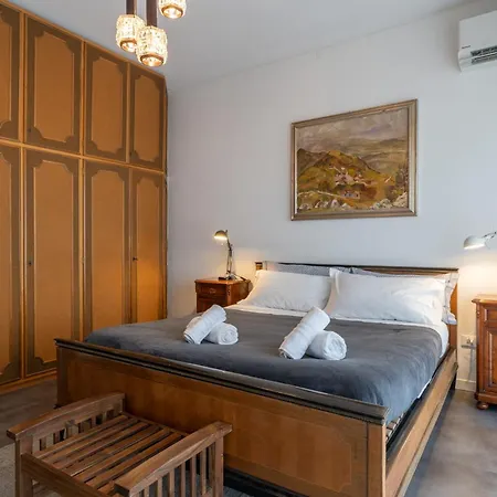 - Isabella Apartamento Lecco